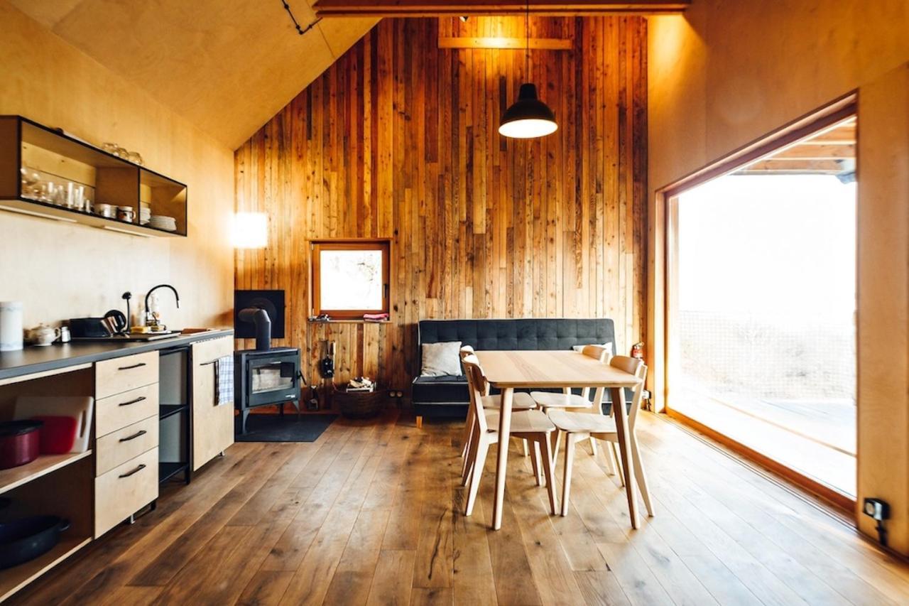 Tri Domky - Tiny Houses Depoltice Eksteriør billede