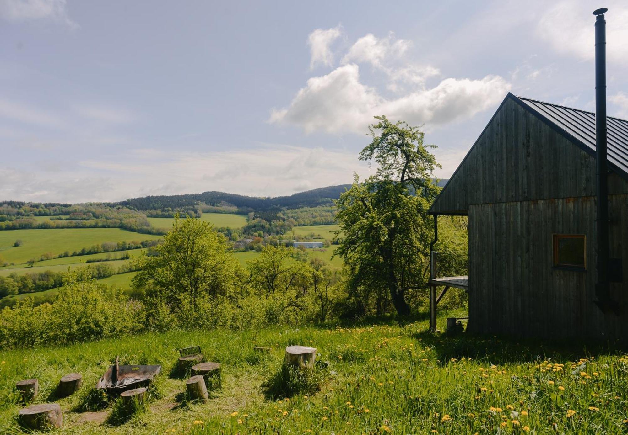 Tri Domky - Tiny Houses Depoltice Eksteriør billede