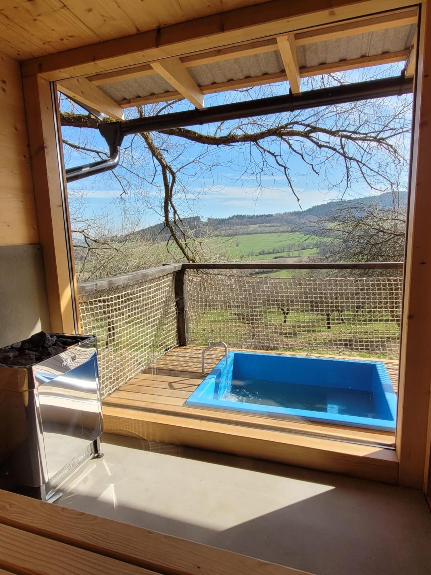 Tri Domky - Tiny Houses Depoltice Eksteriør billede